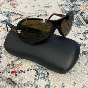 Vintage Chanel Shield Sunglasses #5066